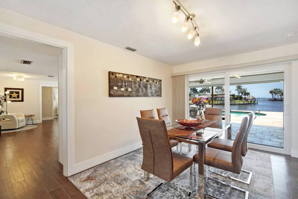 Dining room - Villa Romantic Cape Coral