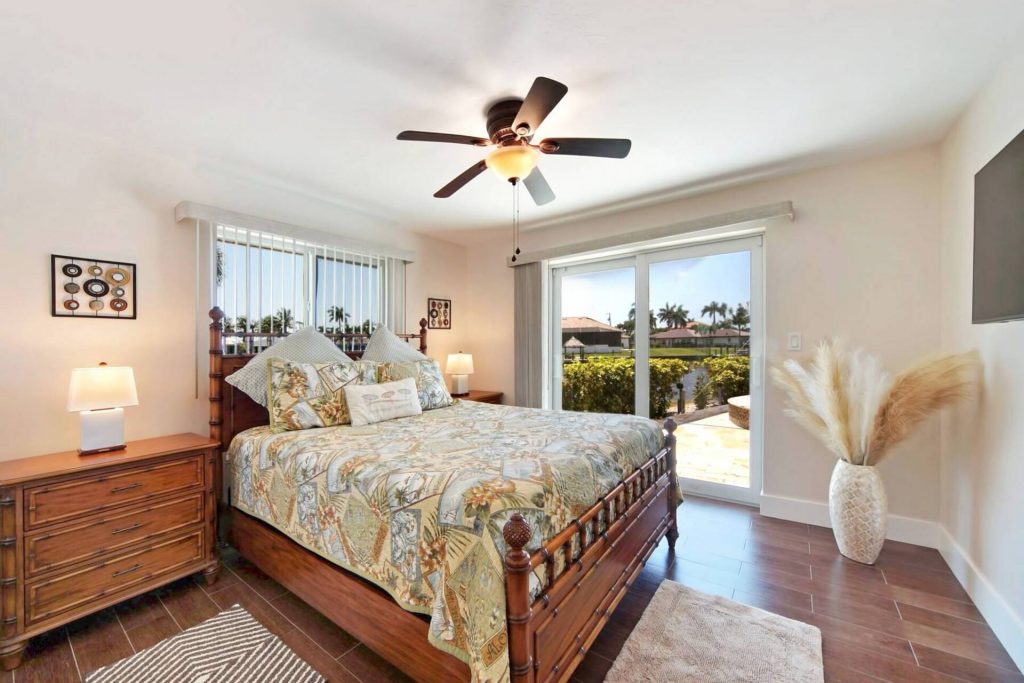 Guest Bedroom Bahama Breeze- Villa Romantic Cape Coral